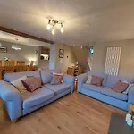 Luxurious 4 Bedroom In The Yorkshire Dales 度假居 *