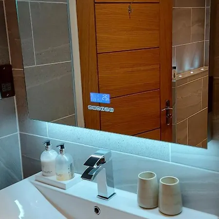 Luxurious 4 Bedroom In The Yorkshire Dales 度假居 *