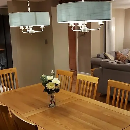 Luxurious 4 Bedroom In The Yorkshire Dales Nyaraló *